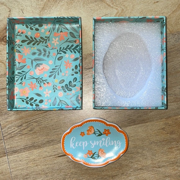 Keep Smiling glass decor - Picture 2 of 3